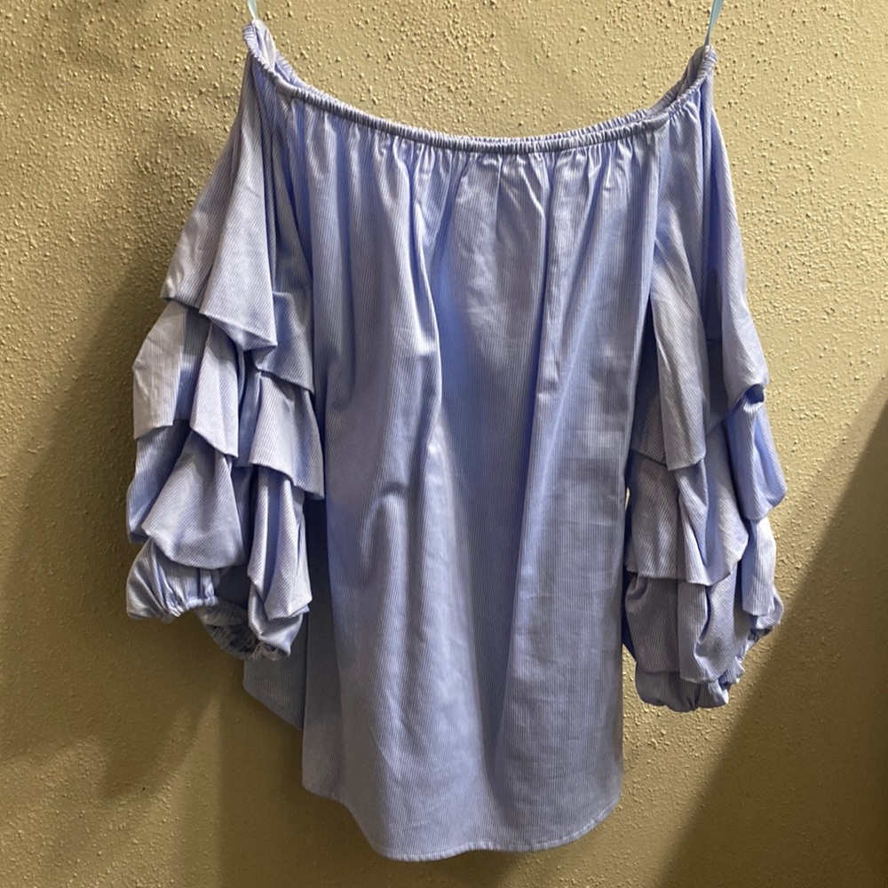 NY&C off the shoulder blouse